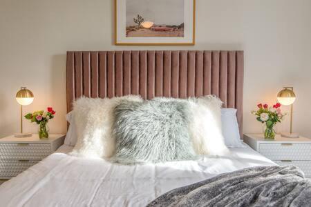 The Ludlow - Chic Rooftop & Peloton, Walk To Eats Holiday home *